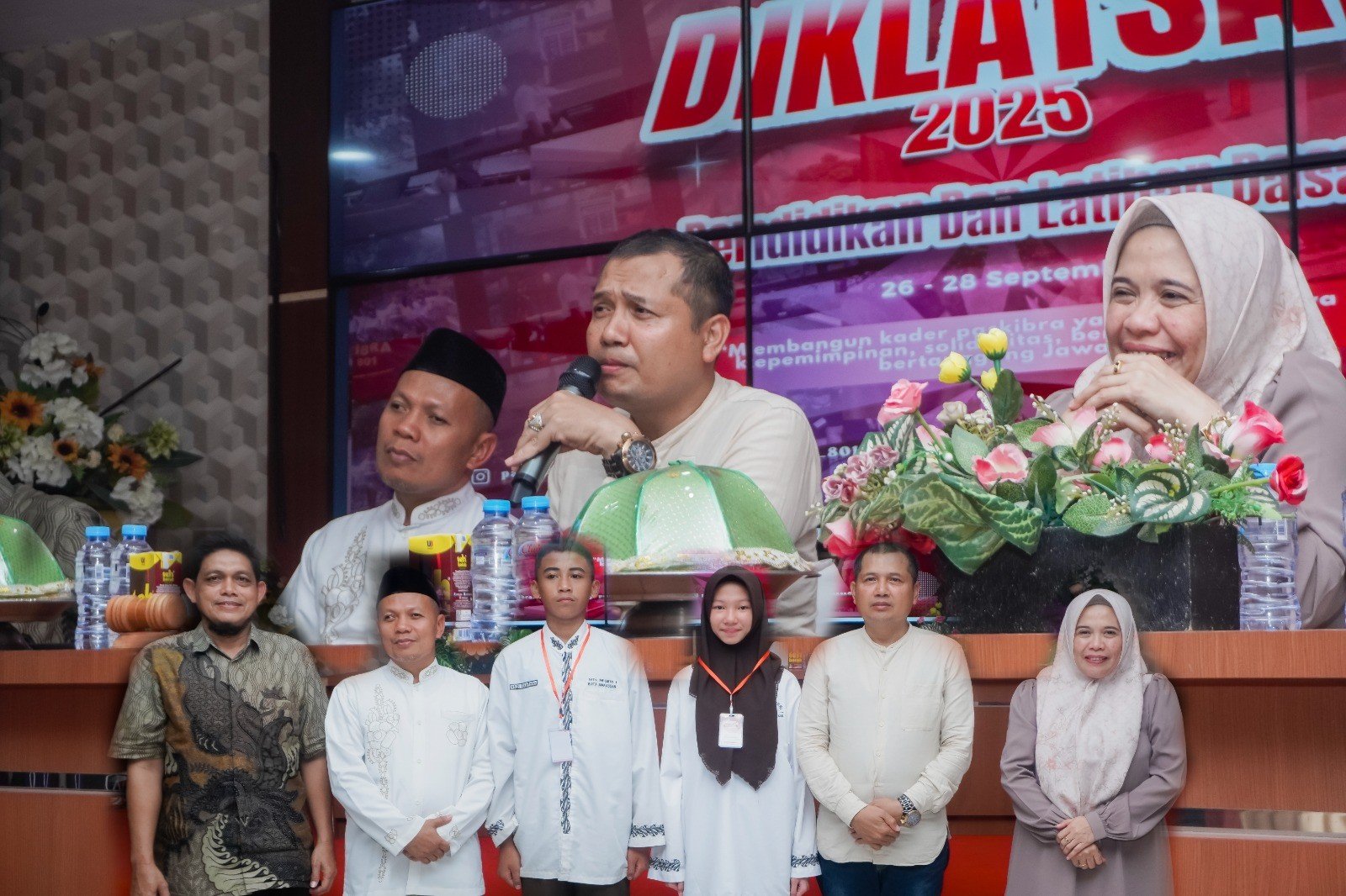 MTsN 1 Kota Makassar Laksanakan Diklatsar Ekskul Paskibra 2025