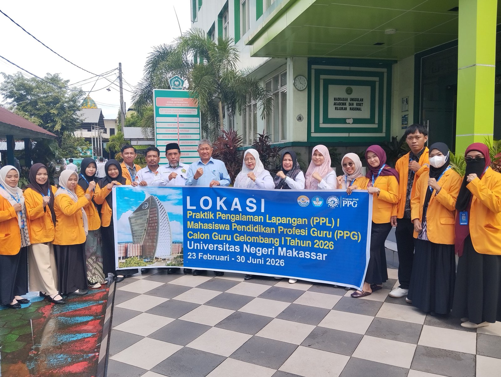MTsN 1 Kota Makassar Sambut Hangat Mahasiswa PPL PPG UNM Gelombang 1